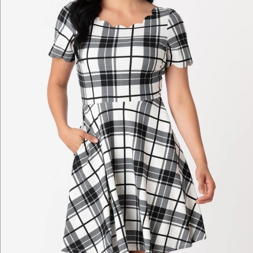 Black&Whitw Plaid dress by Smak Parlour
